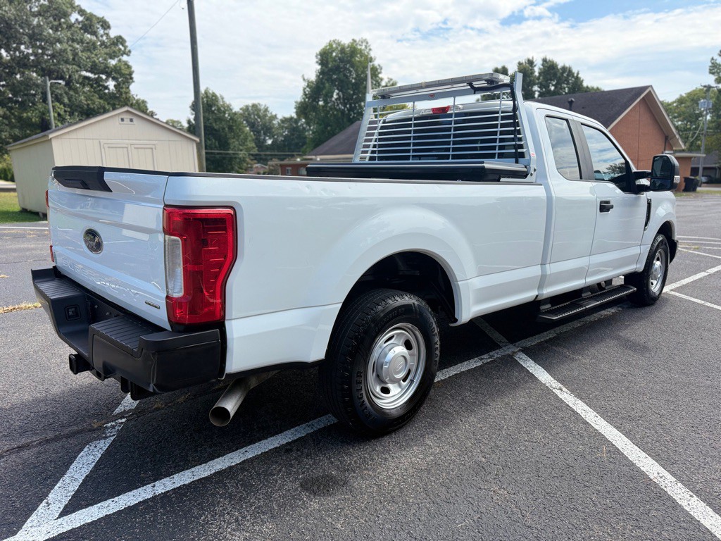 2017 Ford F-350 Image 5