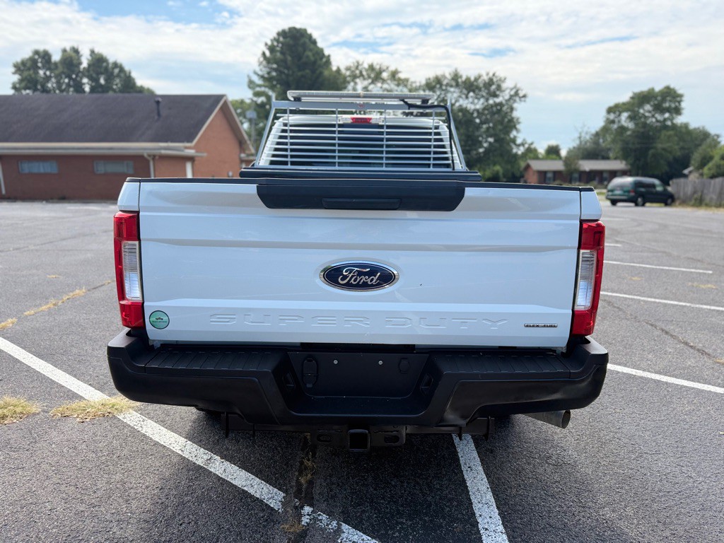2017 Ford F-350 Image 6