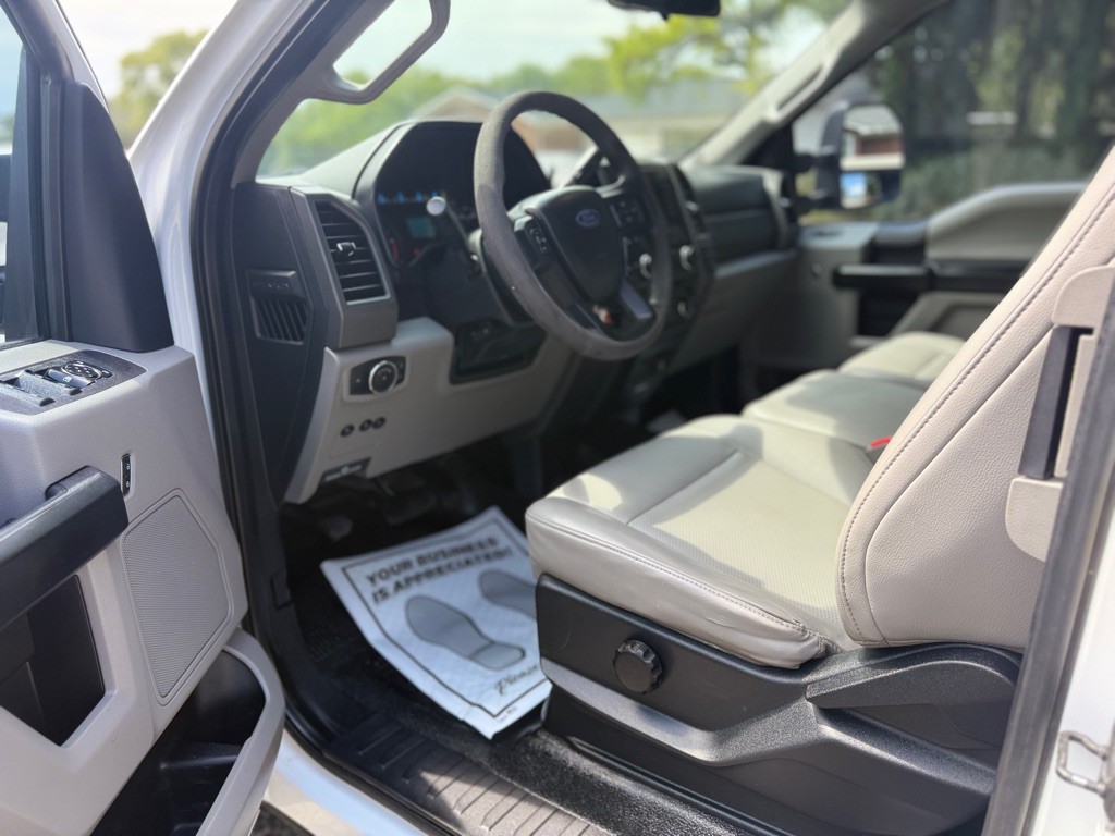 2017 Ford F-350 Image 17