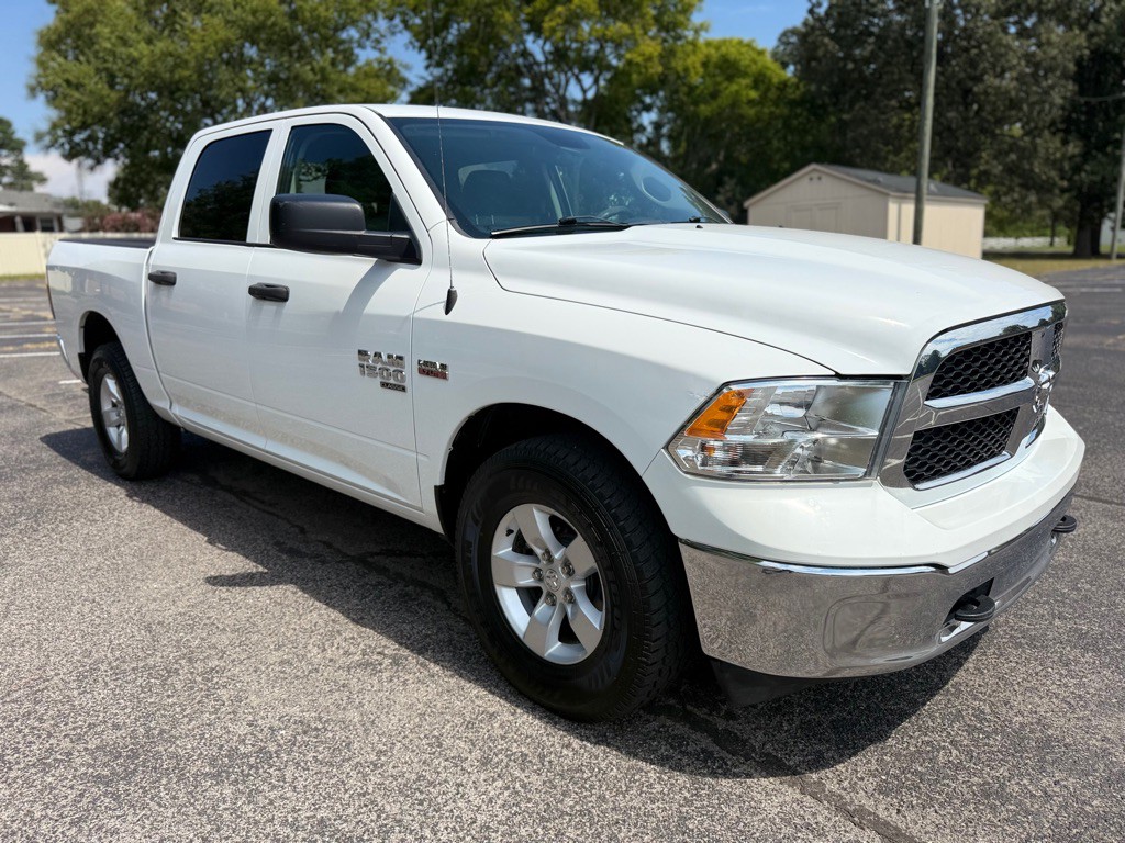 2021 RAM 1500 Image 3