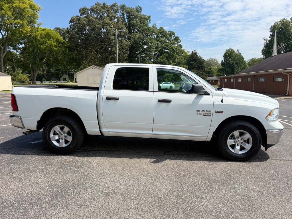 2021 RAM 1500 Image 4