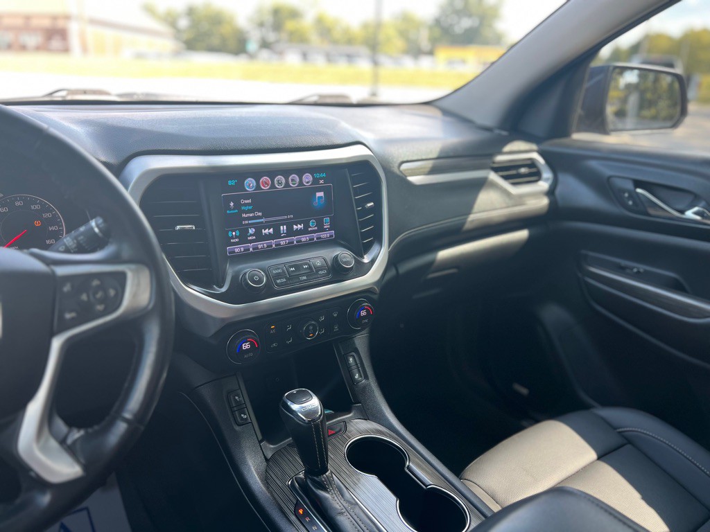 2018 GMC Acadia Image 17