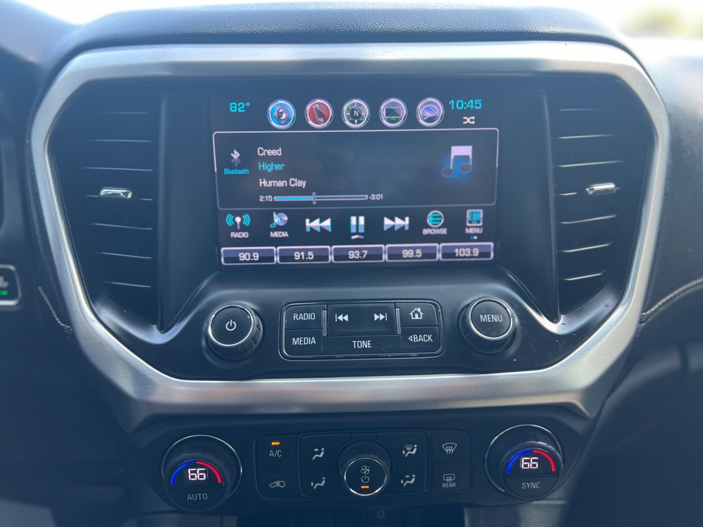 2018 GMC Acadia Image 18