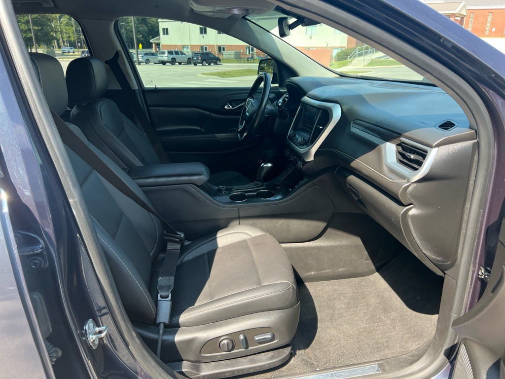 2018 GMC Acadia Image 24