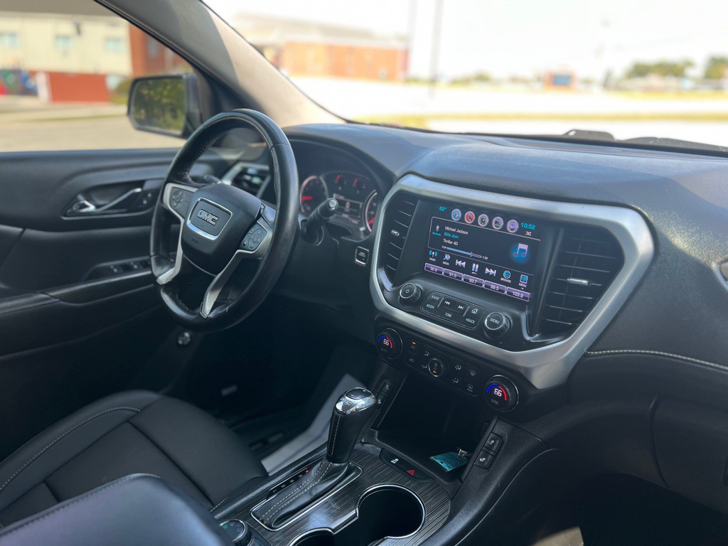 2018 GMC Acadia Image 26