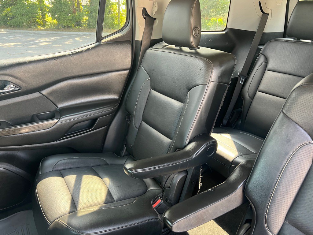 2018 GMC Acadia Image 34