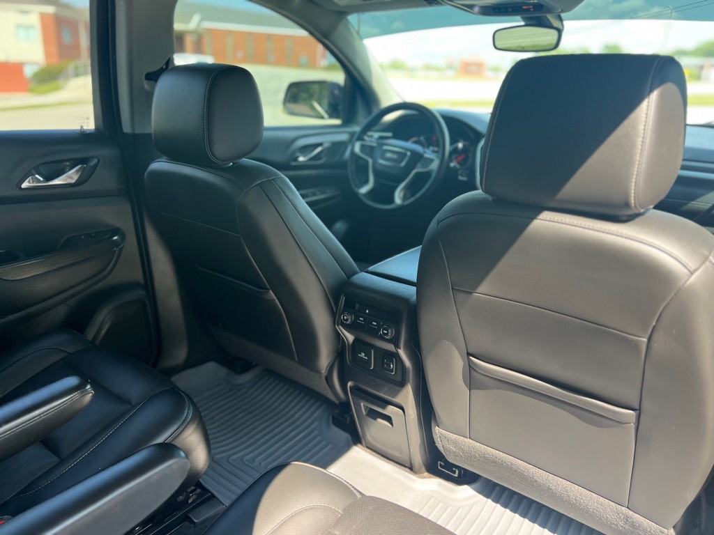 2018 GMC Acadia Image 38