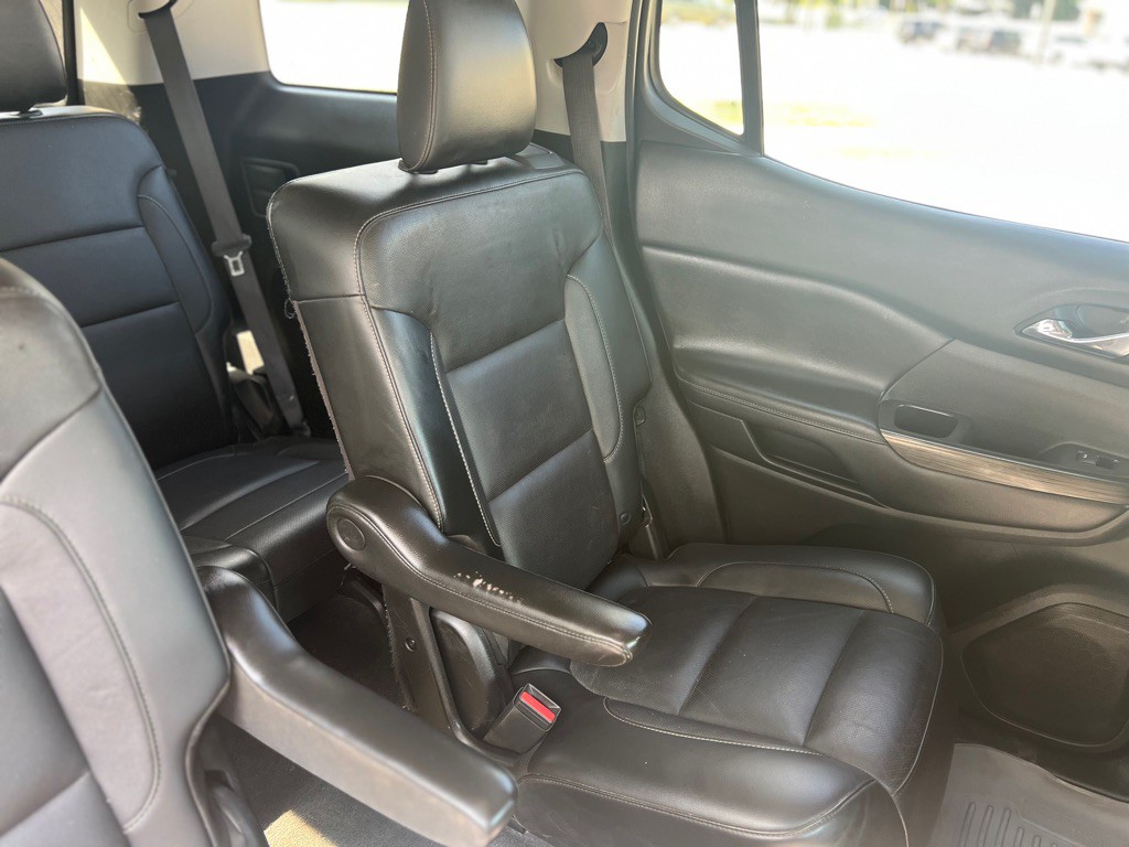 2018 GMC Acadia Image 39