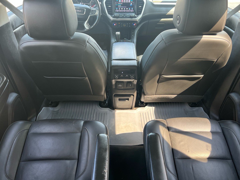 2018 GMC Acadia Image 40