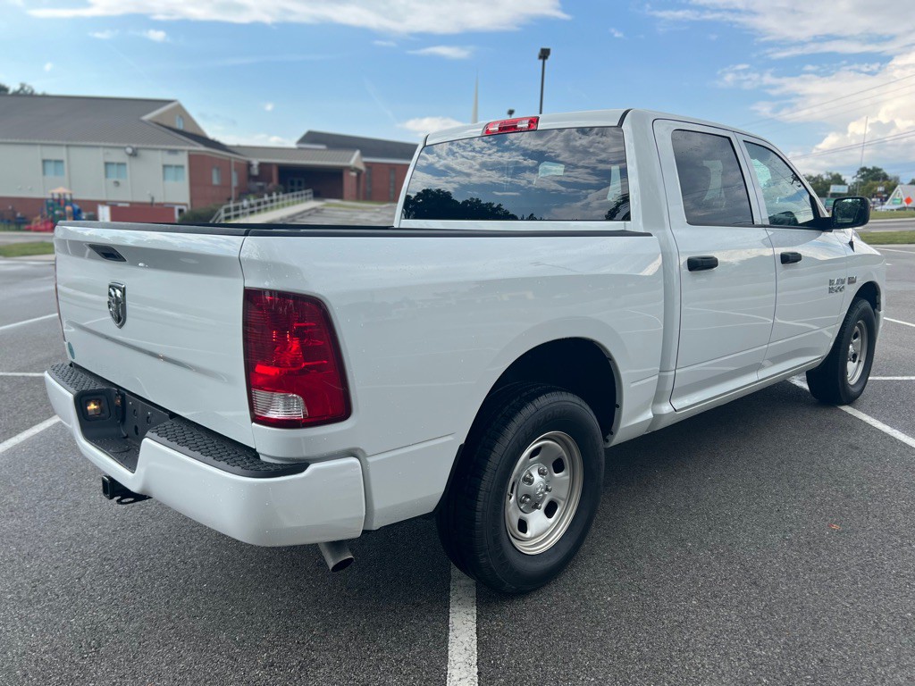 2015 RAM 1500 Image 5