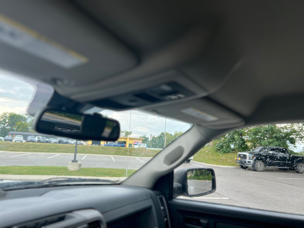 2015 RAM 1500 Image 17