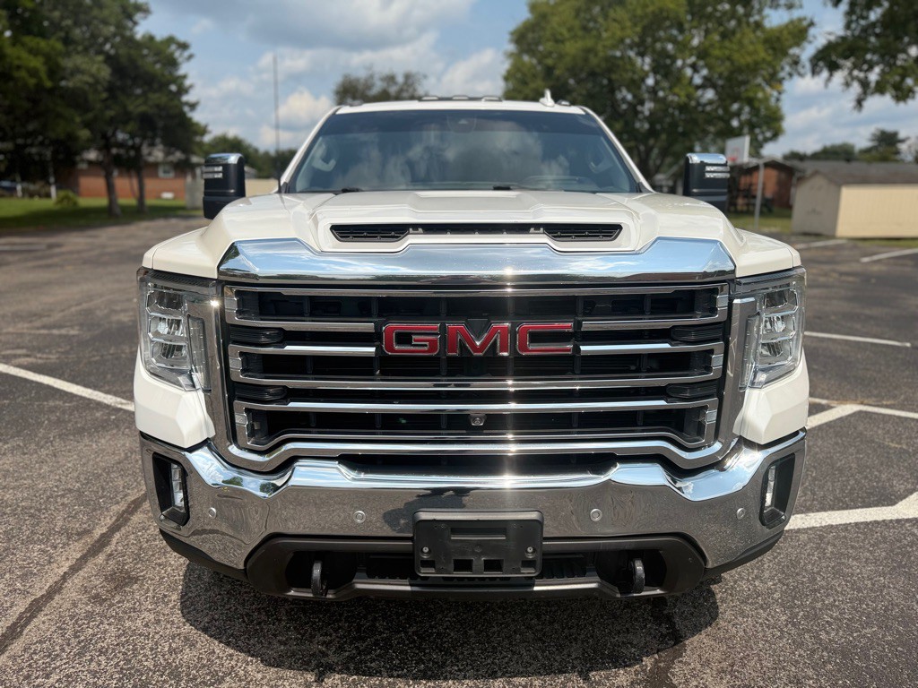 2020 GMC Sierra Image 2