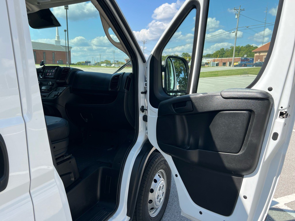 2024 RAM Promaster Image 23
