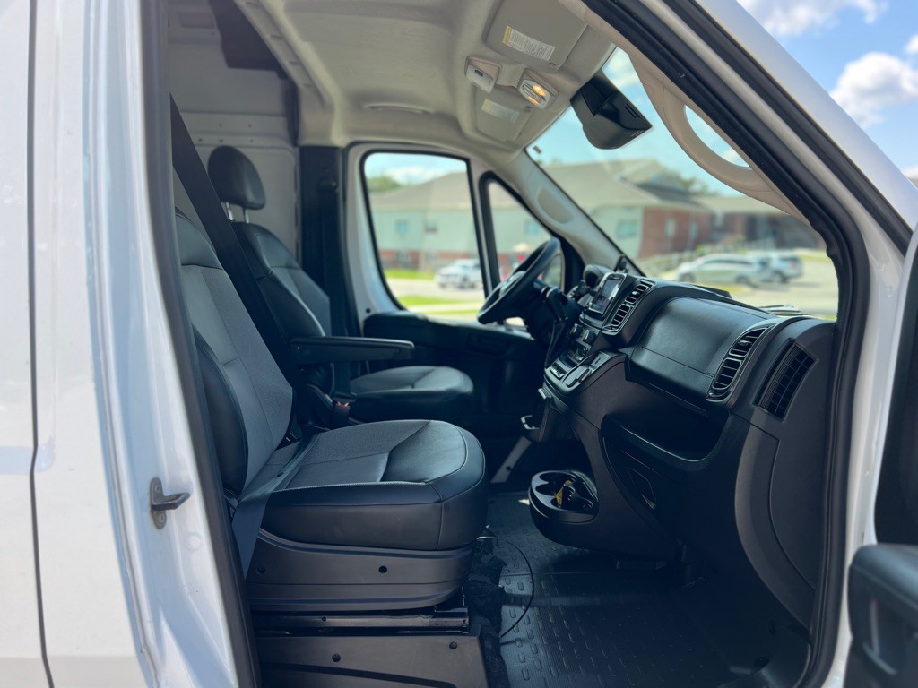 2024 RAM Promaster Image 25