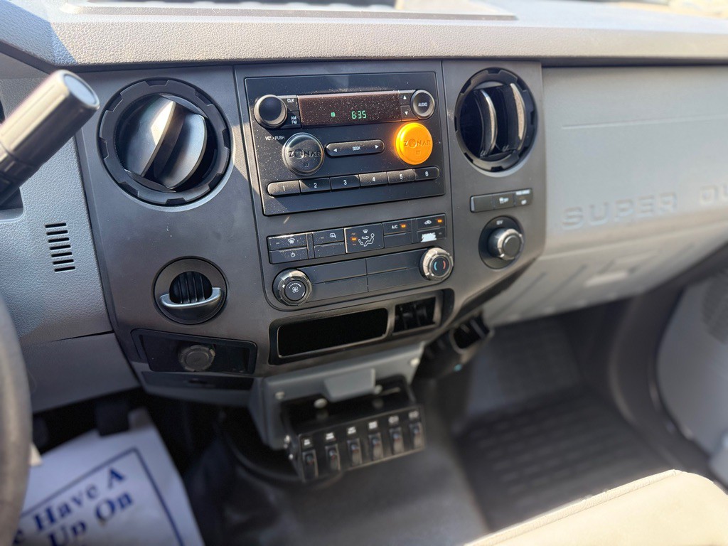 2014 Ford F-250 Image 17