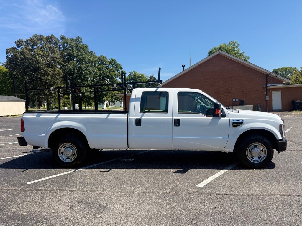 2010 Ford F-350 Image 4