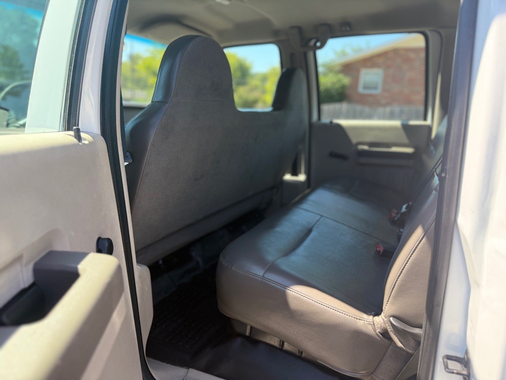 2010 Ford F-350 Image 16