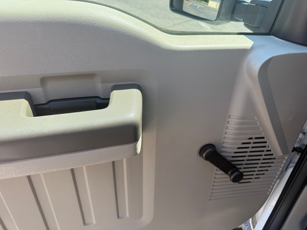 2010 Ford F-350 Image 19