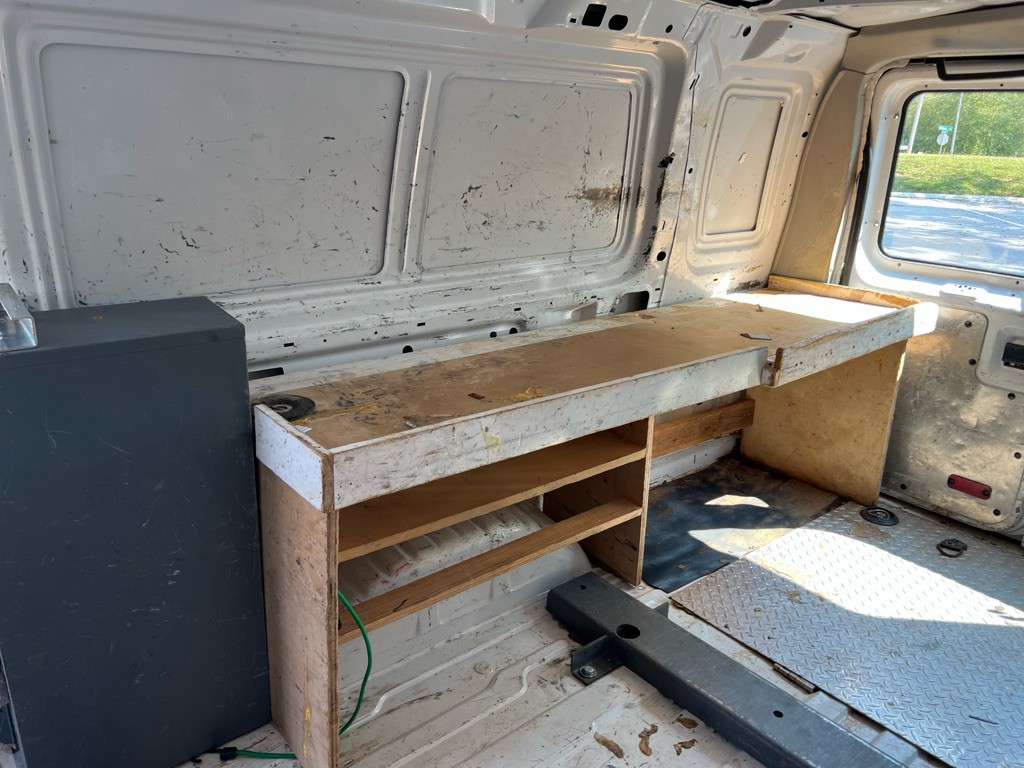 2014 Ford Econoline Image 8