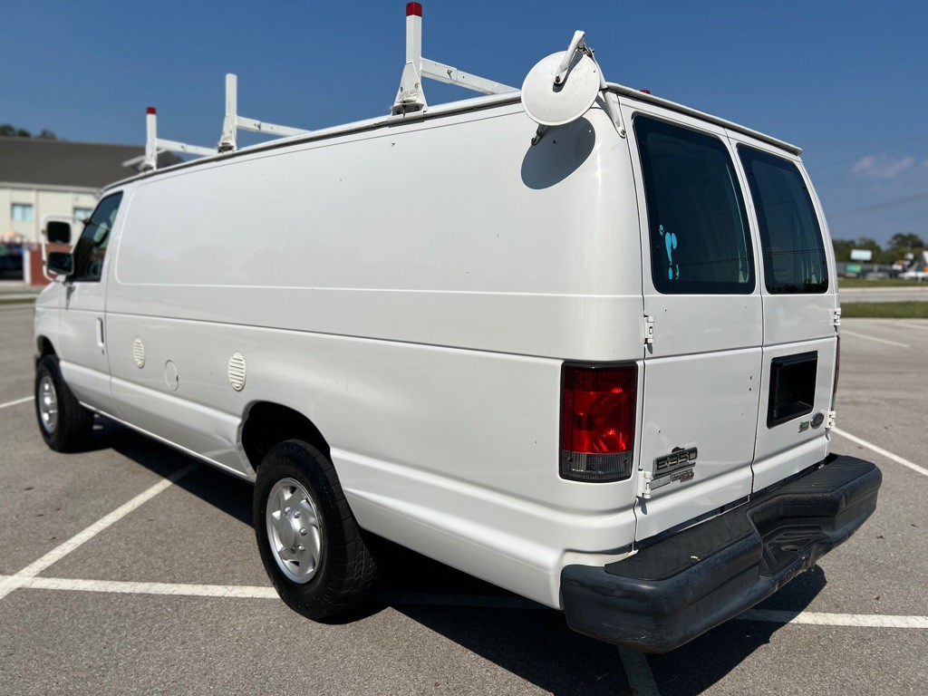 2014 Ford Econoline Image 13