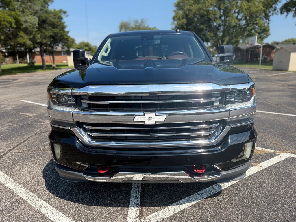 2017 Chevrolet Silverado 1500 Image 2