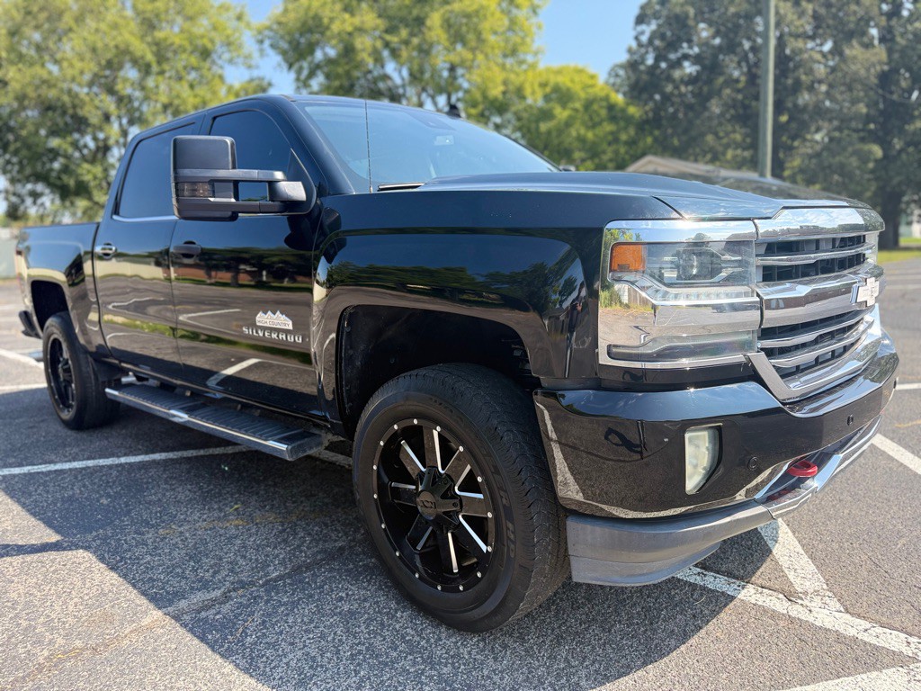 2017 Chevrolet Silverado 1500 Image 3