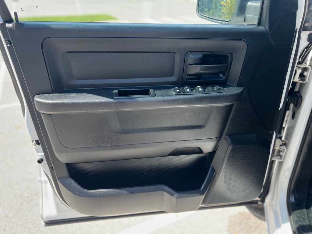 2013 RAM 2500 Image 12