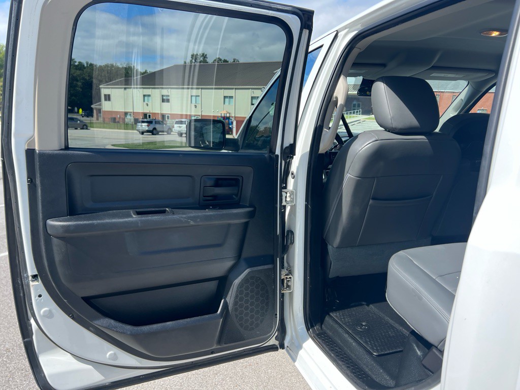 2013 RAM 2500 Image 29