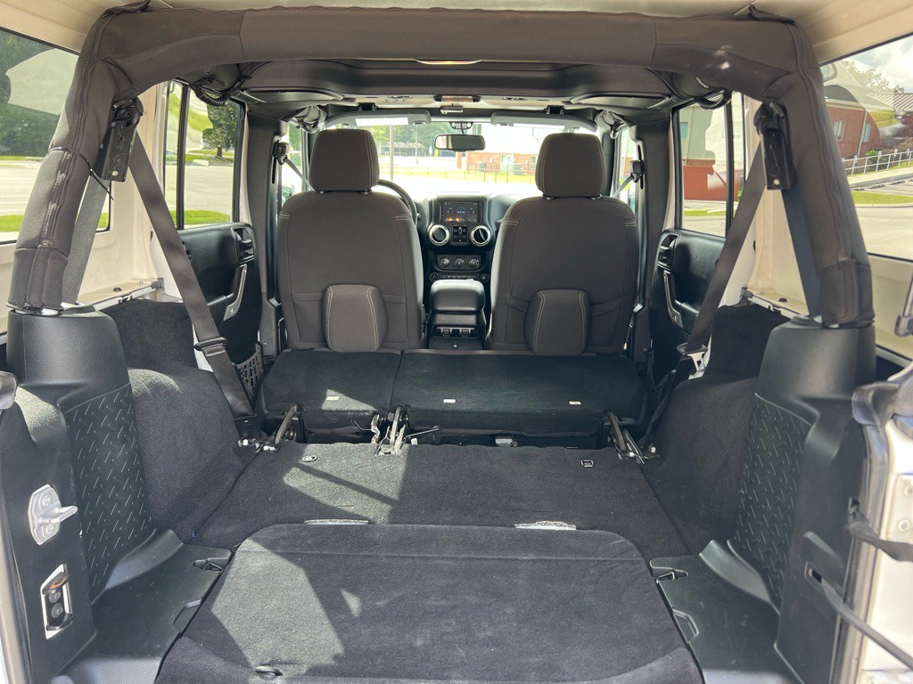 2017 Jeep Wrangler Unlimited Image 8