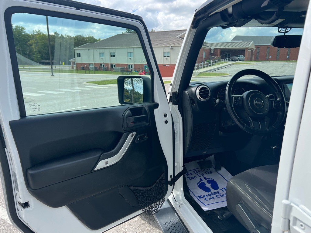 2017 Jeep Wrangler Unlimited Image 11