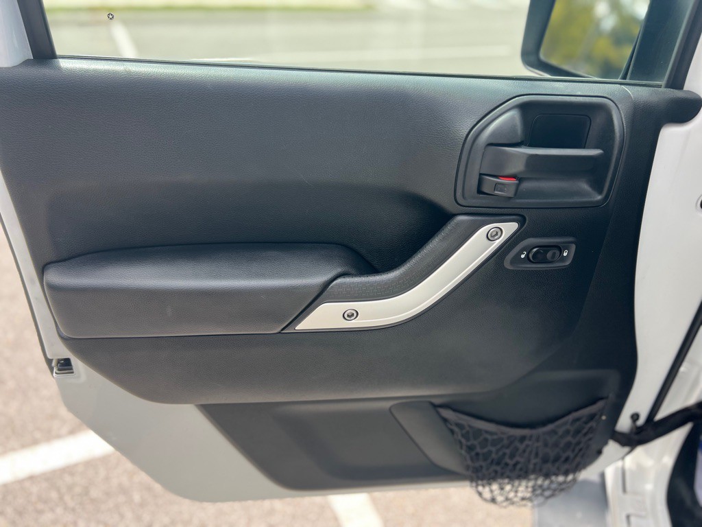 2017 Jeep Wrangler Unlimited Image 12