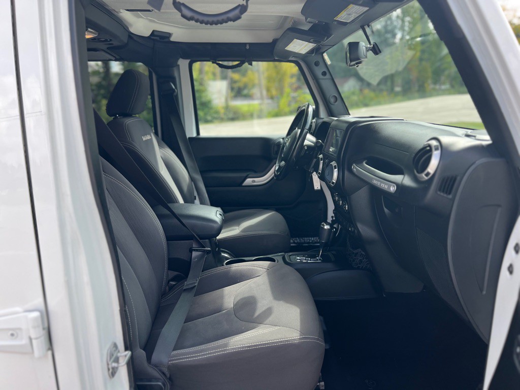 2017 Jeep Wrangler Unlimited Image 24