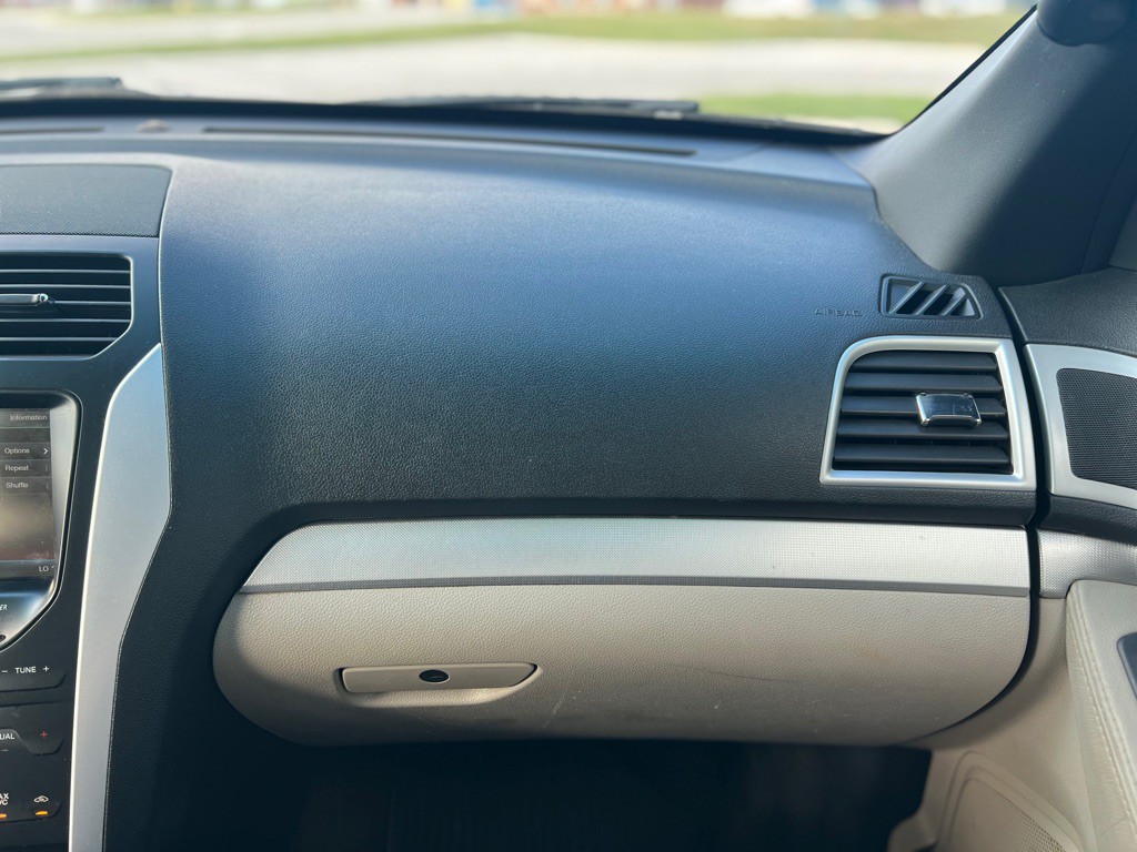 2014 Ford Explorer Image 25