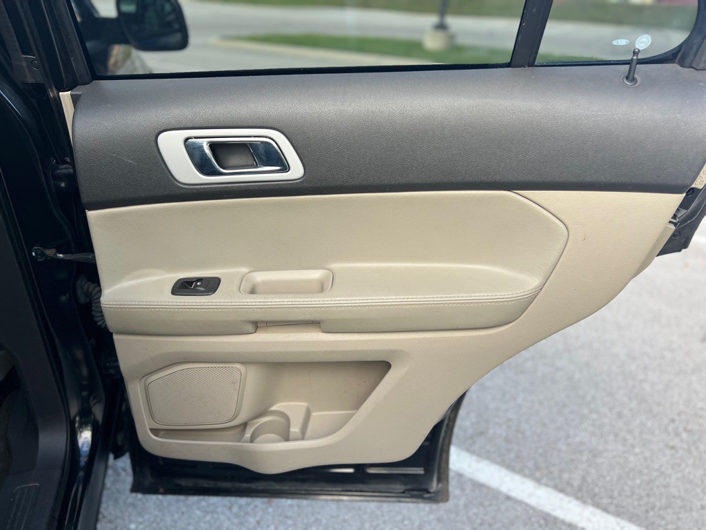 2014 Ford Explorer Image 36