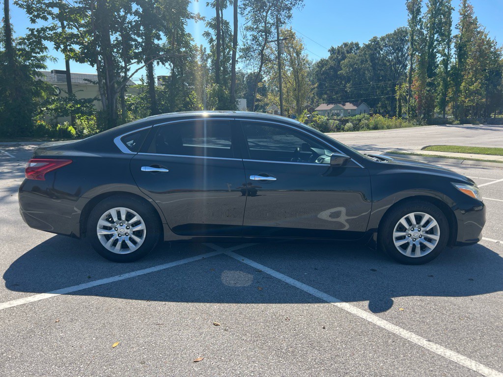2018 Nissan Altima Image 4