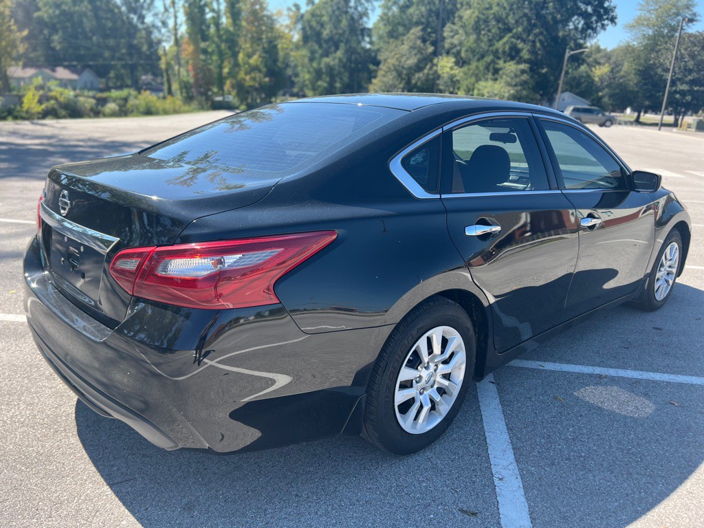 2018 Nissan Altima Image 5