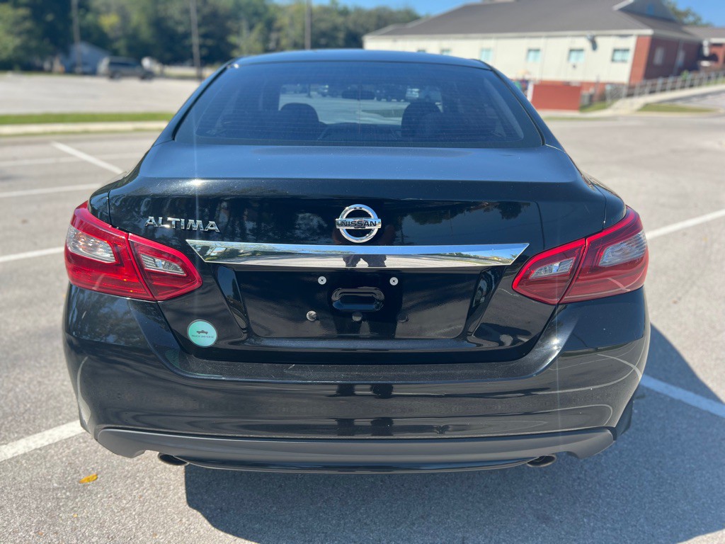 2018 Nissan Altima Image 6