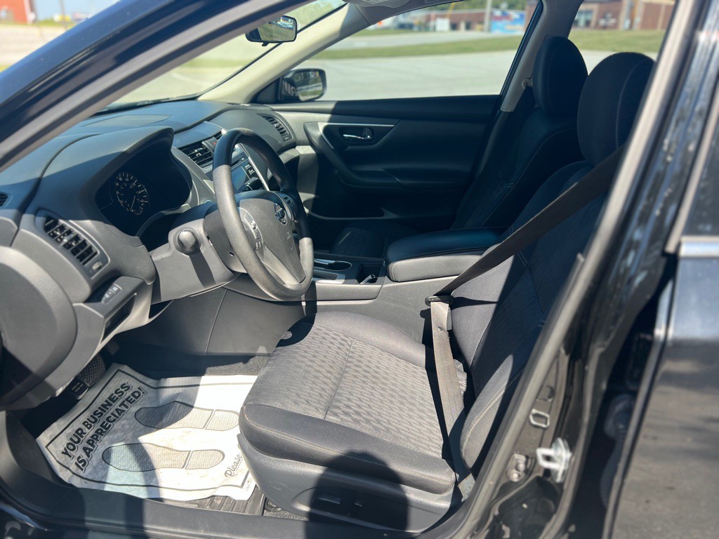 2018 Nissan Altima Image 11