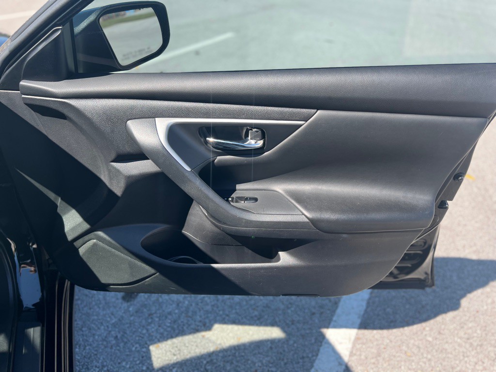 2018 Nissan Altima Image 19