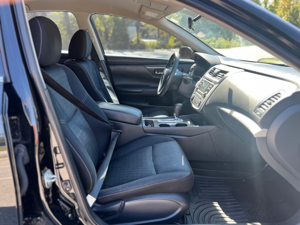 2018 Nissan Altima Image 20