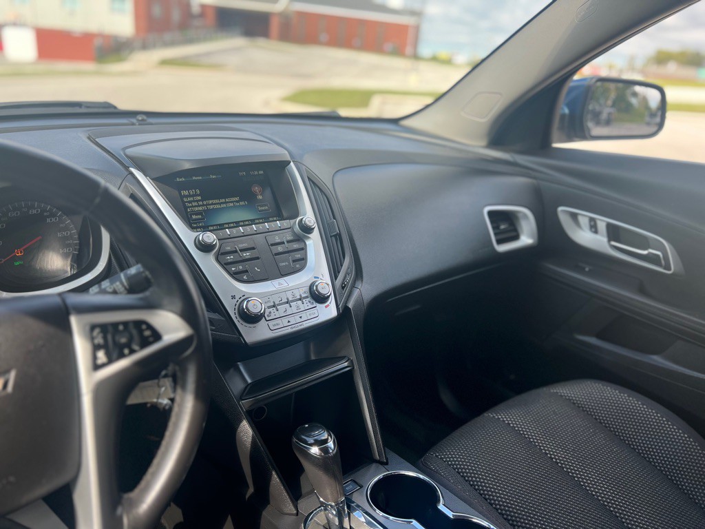 2017 Chevrolet Equinox Image 16