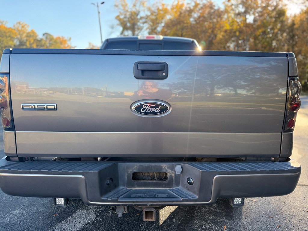 2005 Ford F-150 Image 10