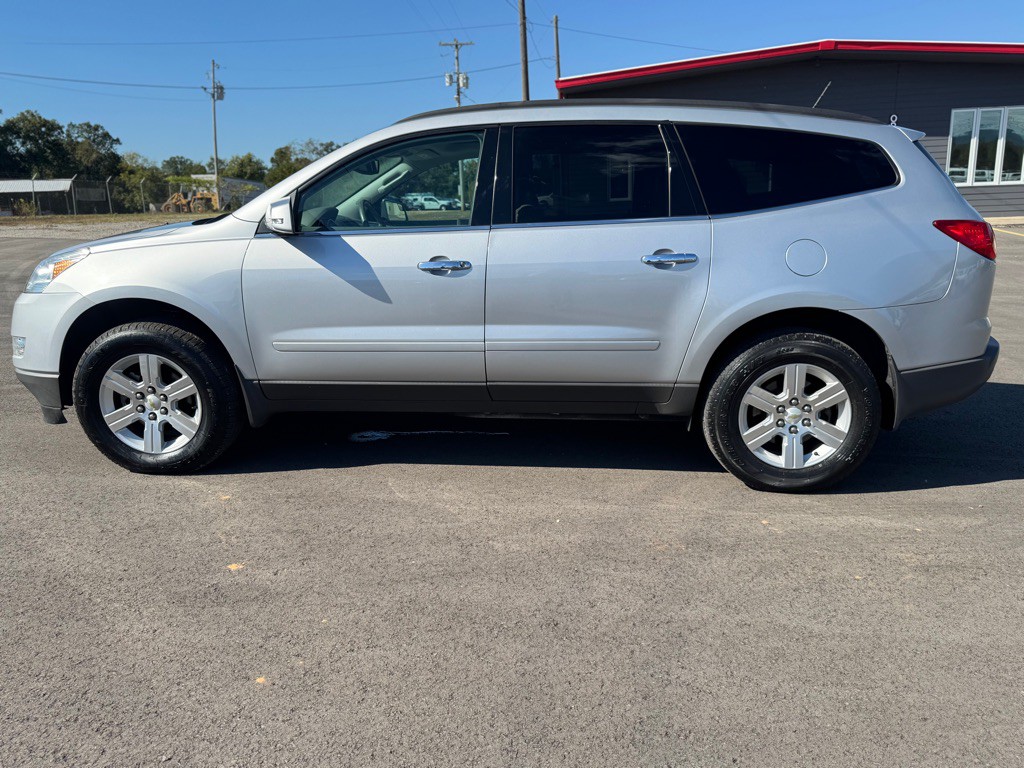 2011 Chevrolet Traverse Image 8