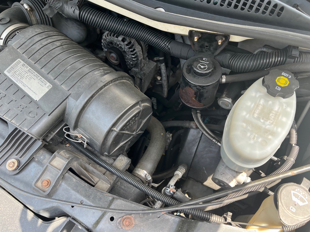 2013 GMC Savana Image 6