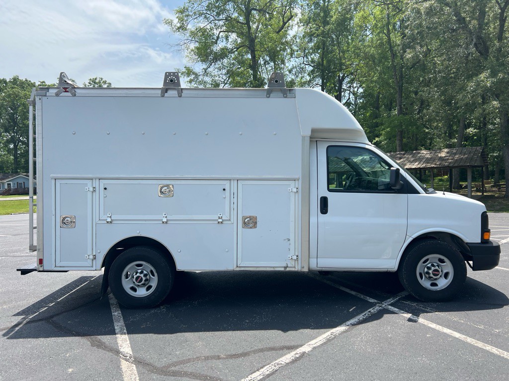 2013 GMC Savana Image 8