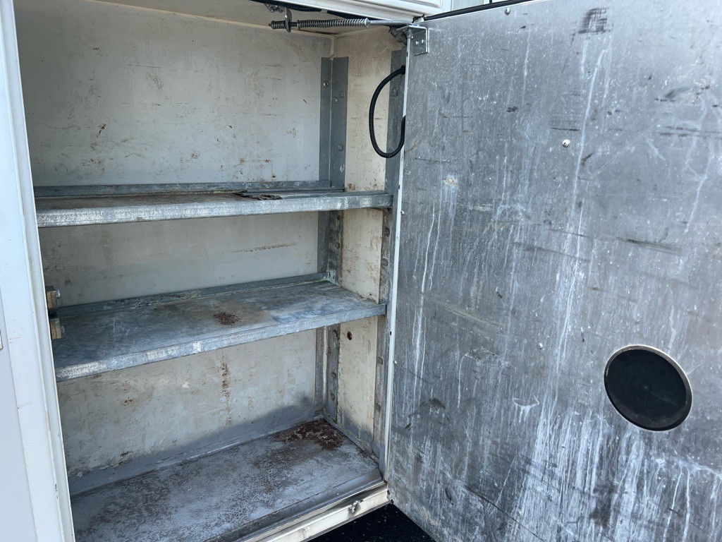 2013 GMC Savana Image 10