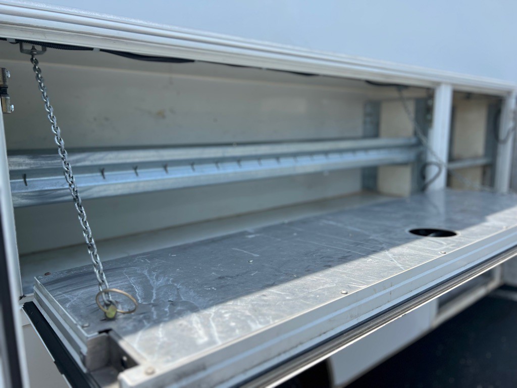 2013 GMC Savana Image 11