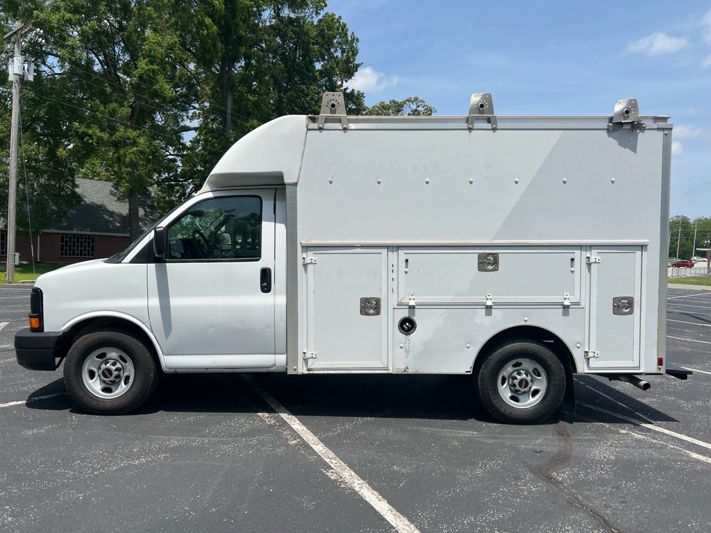 2013 GMC Savana Image 24