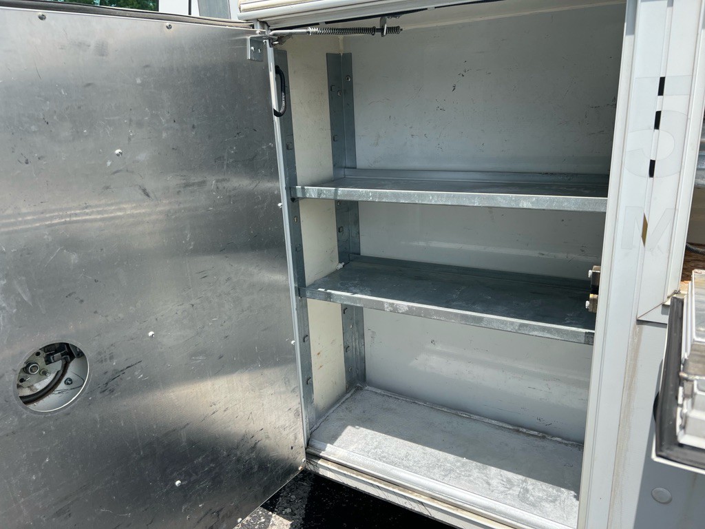 2013 GMC Savana Image 26