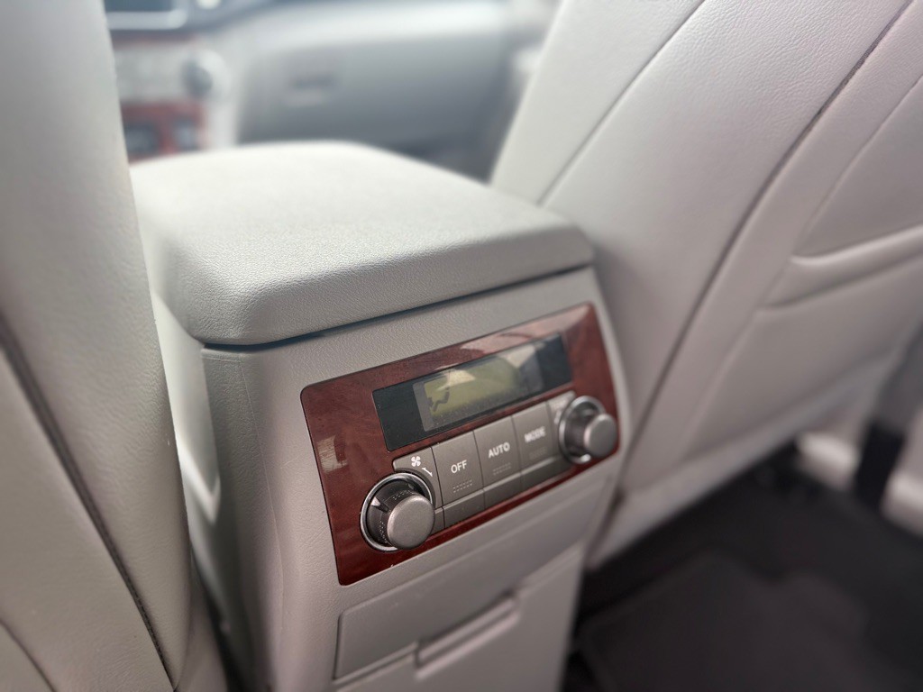 2013 Toyota Highlander Image 24